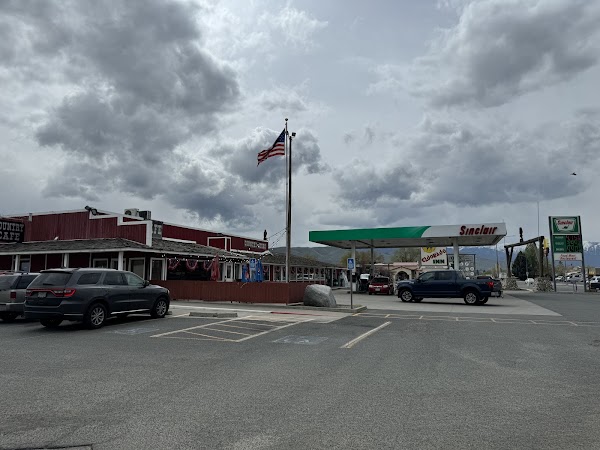 Sinclair Gas Station shop