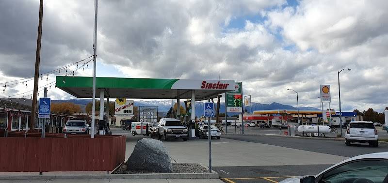 Sinclair Gas Station